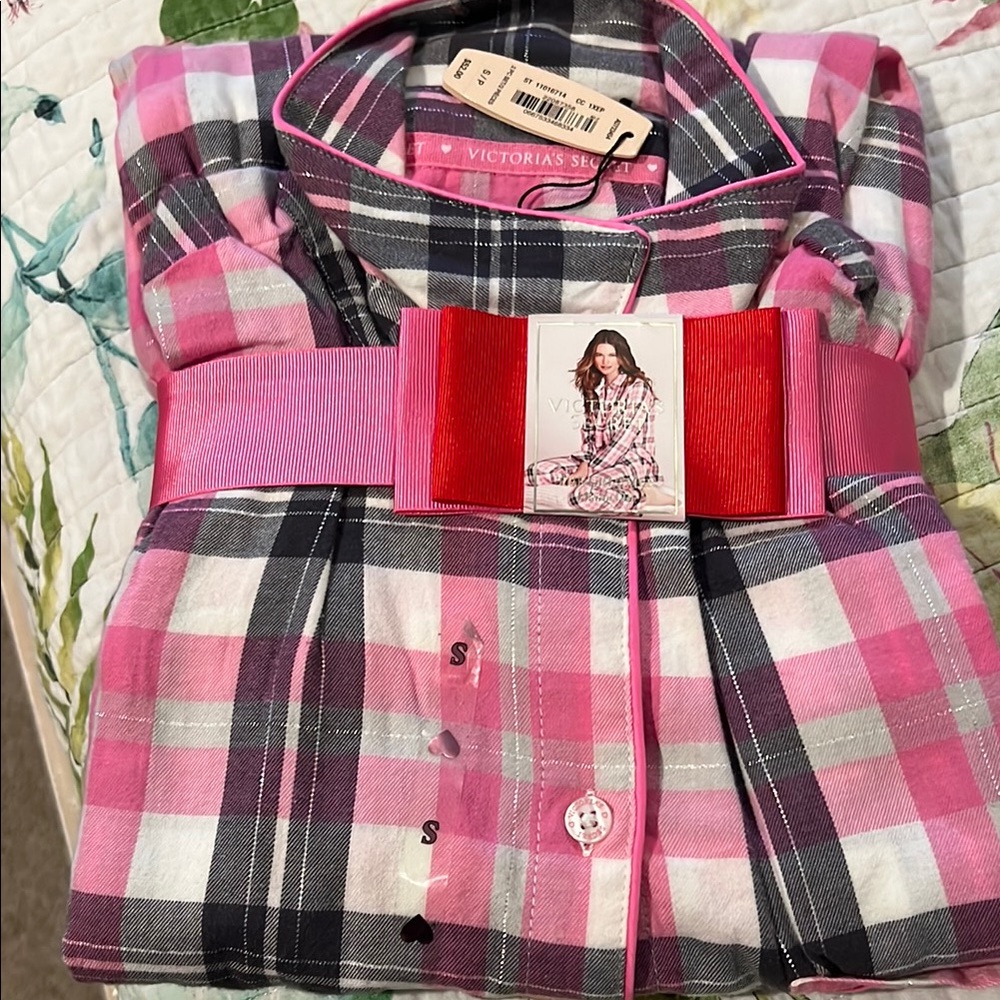 Victoria's Secret Pink Plaid Pajama Set with Red Bow